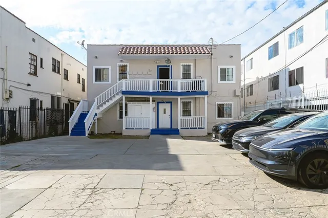 $1,400,000 | 1136 Arapahoe Street, Los Angeles, CA 90006