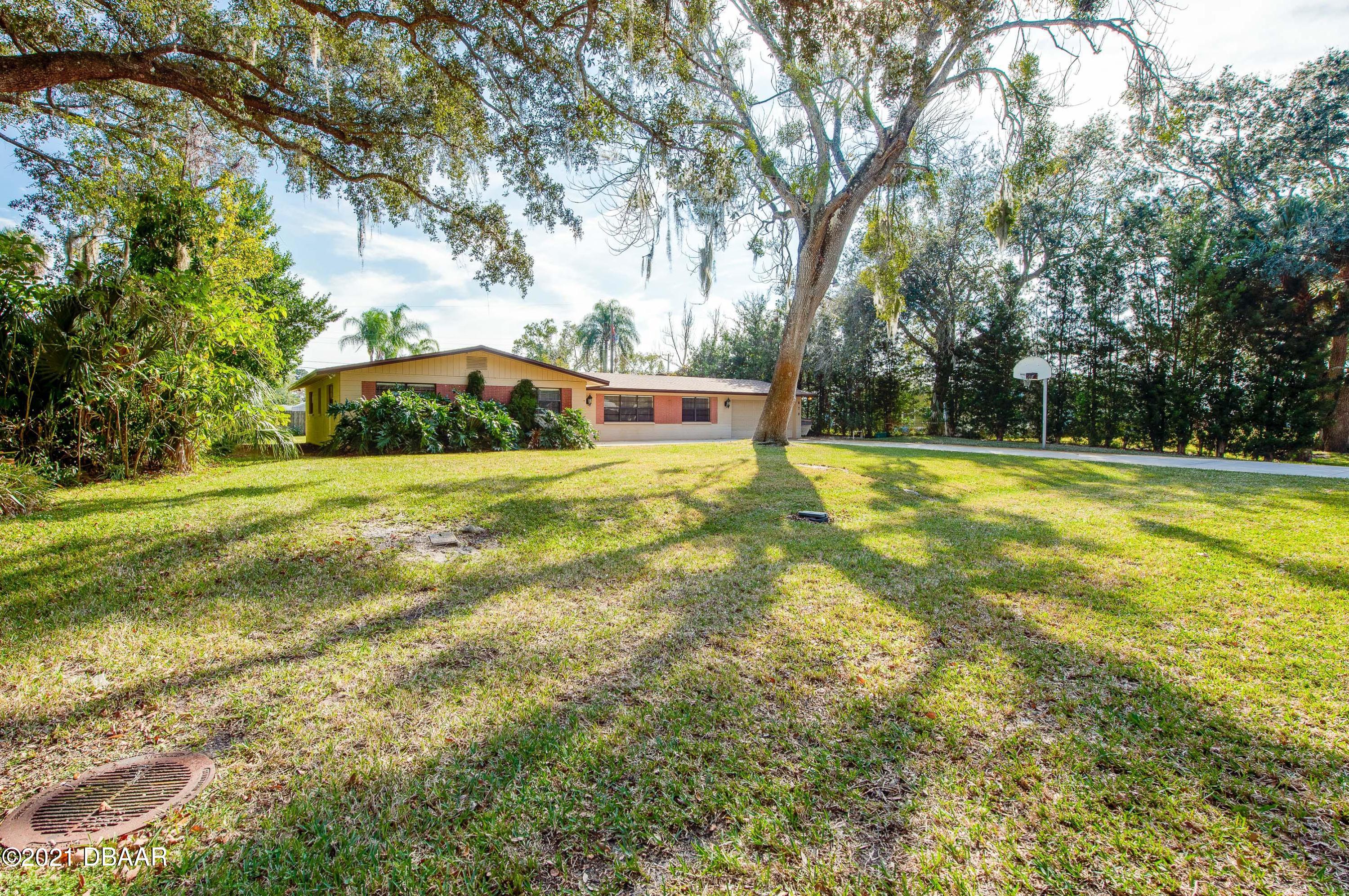 879 Lemon Road South Daytona, FL 32119 - Photo 5 of 37 Front
