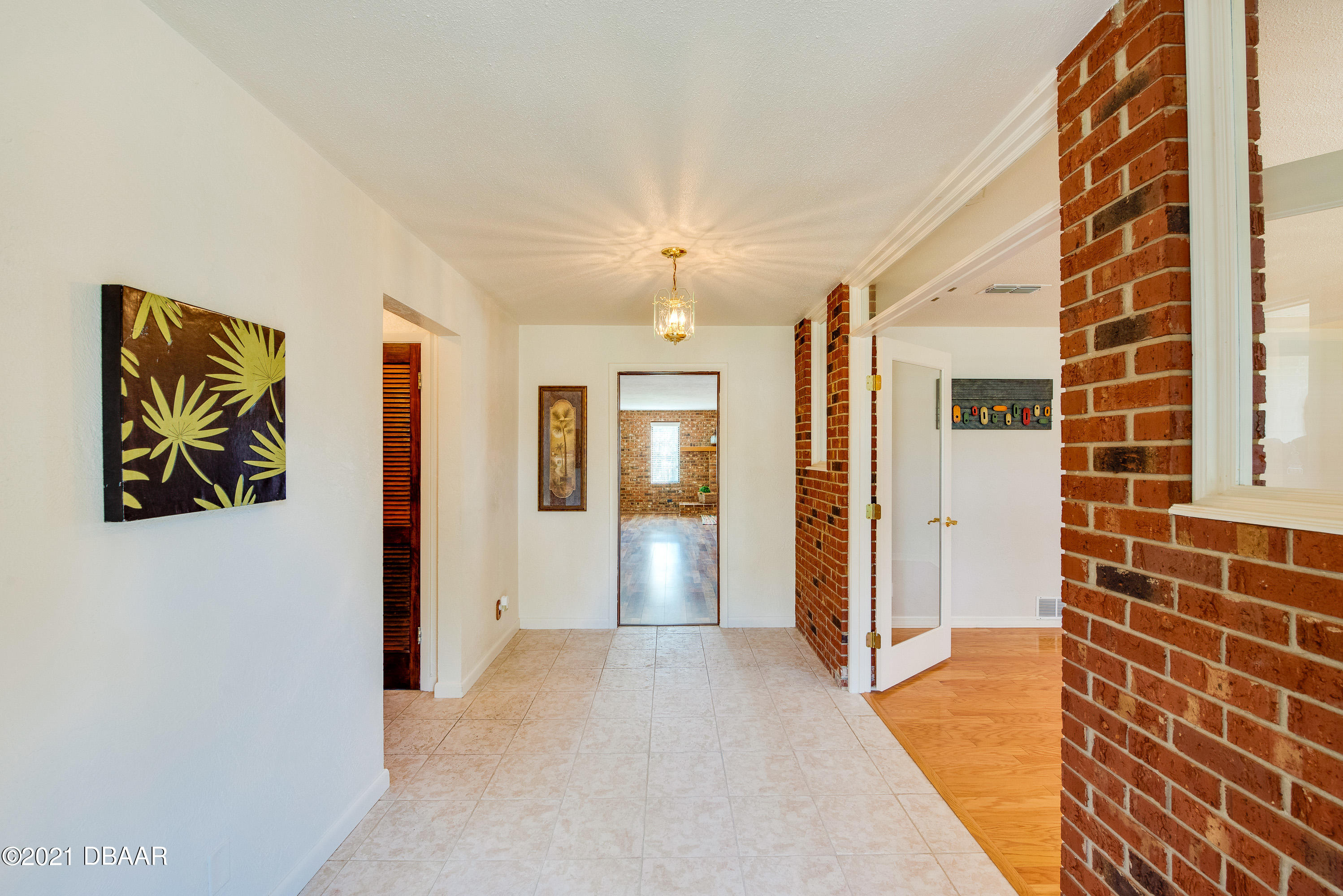 879 Lemon Road South Daytona, FL 32119 - Photo 8 of 37 Entrance