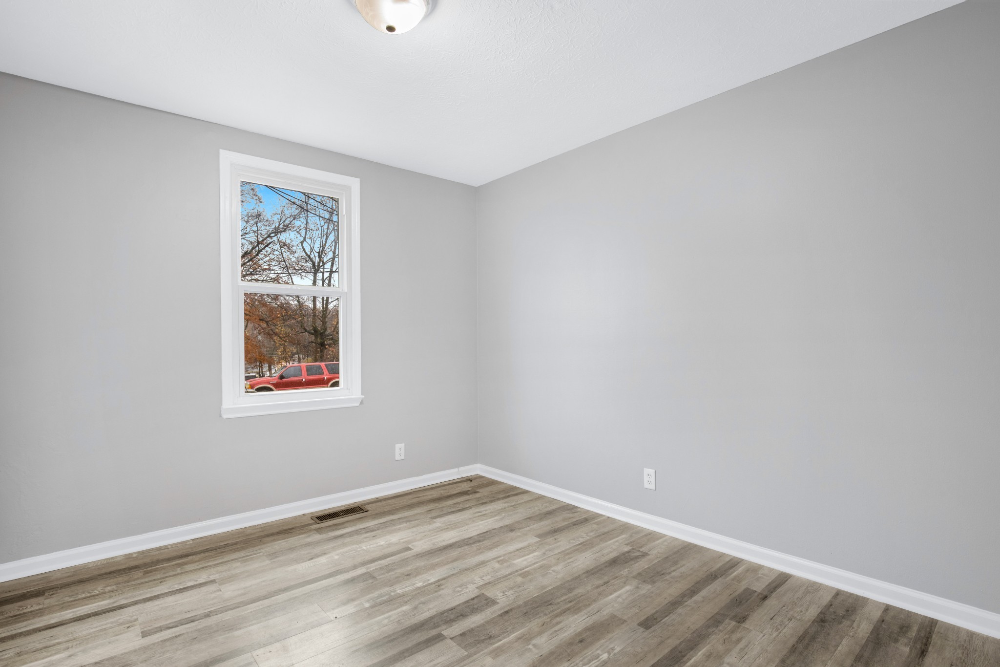 838 Circle Drive Springfield, TN 37172 - Photo 8 of 9