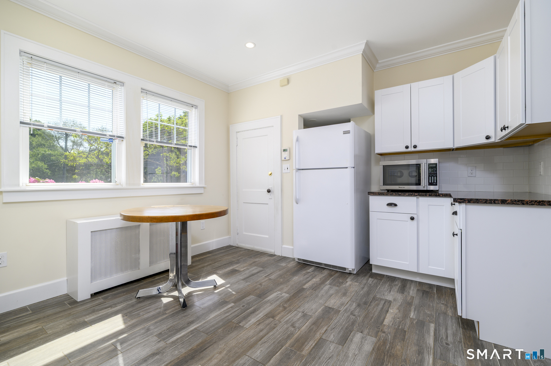 16 Vine Road Stamford, CT 06905 - Photo 5 of 13