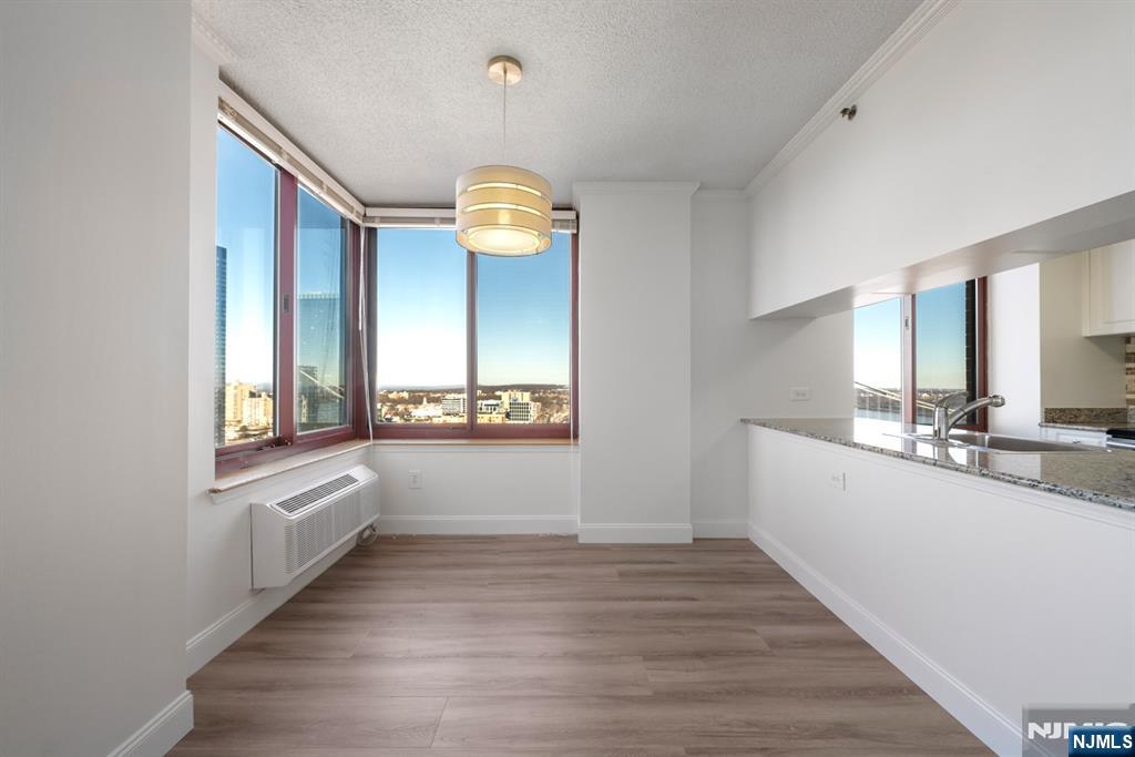 100 Old Palisade Road, Unit 3702 Fort Lee, NJ 07024 - Photo 4 of 17