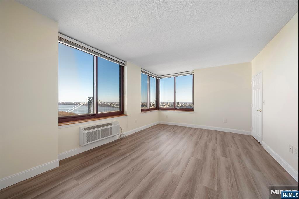 100 Old Palisade Road, Unit 3702 Fort Lee, NJ 07024 - Photo 8 of 17