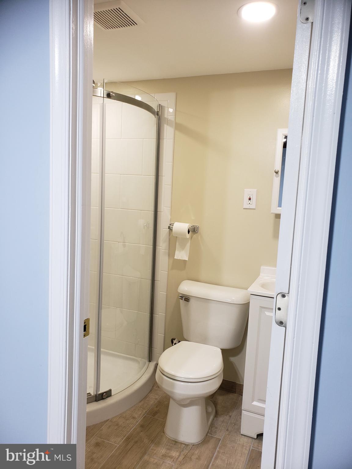 5210 Rorer Street Philadelphia, PA 19120 - Photo 32 of 43