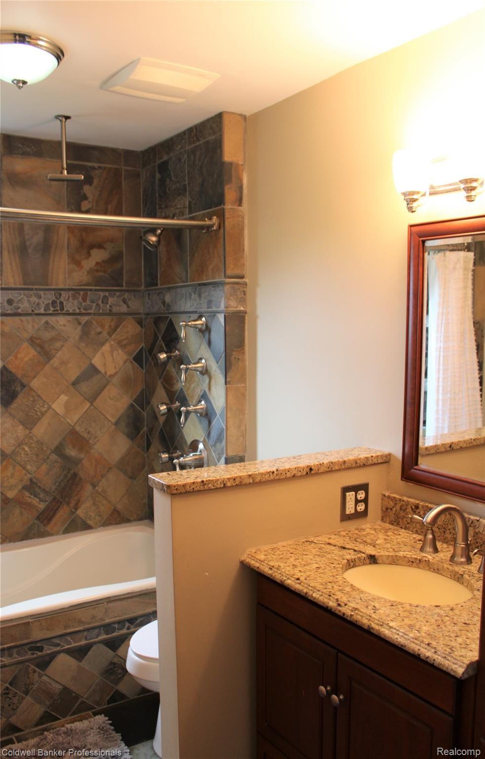 523 Buttercup Drive Rochester, MI 48307 - Photo 12 of 29 IMG_0260.JPG