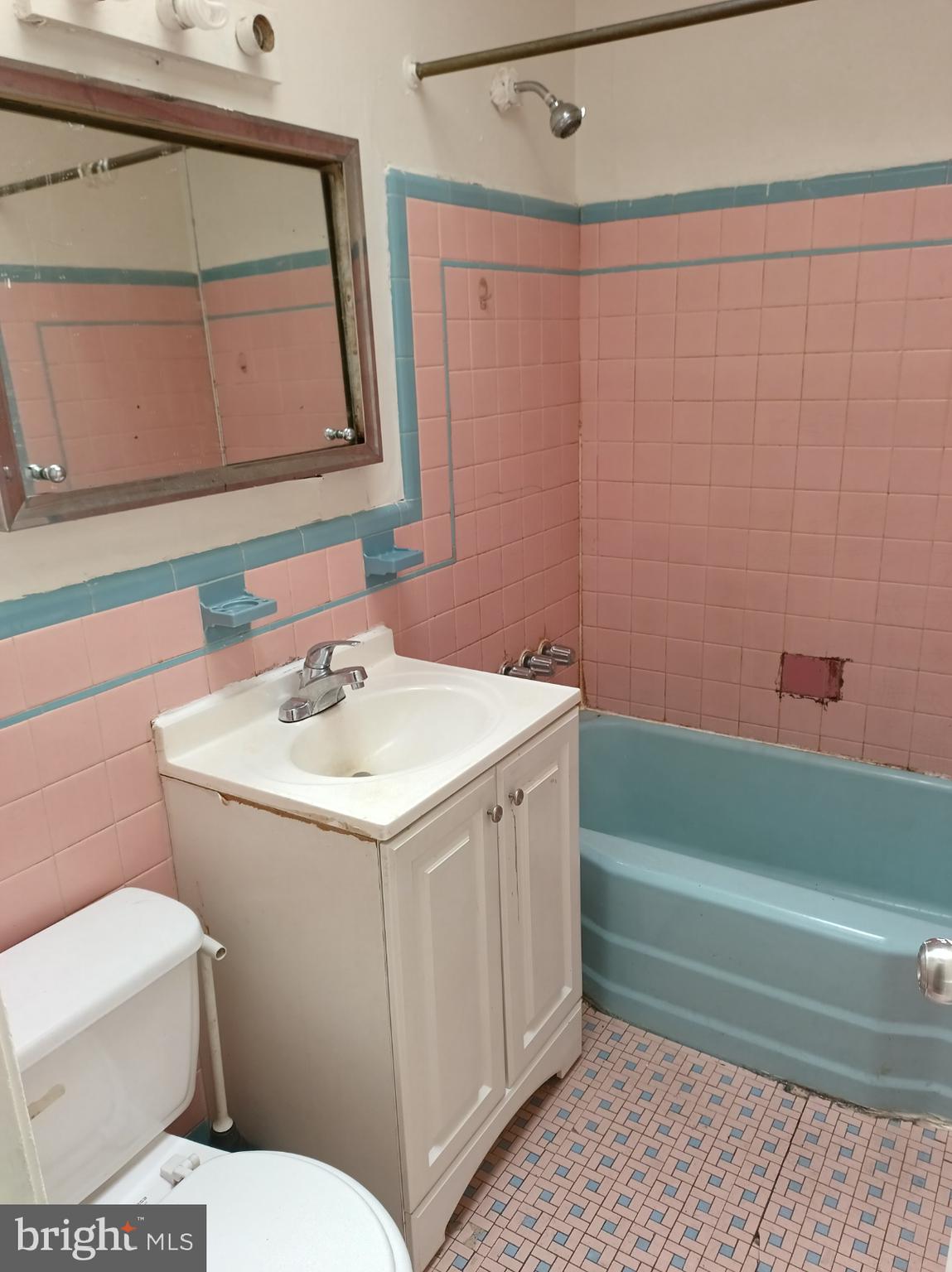 6323 Langdon Street Philadelphia, PA 19111 - Photo 11 of 17 Gallery Image 11