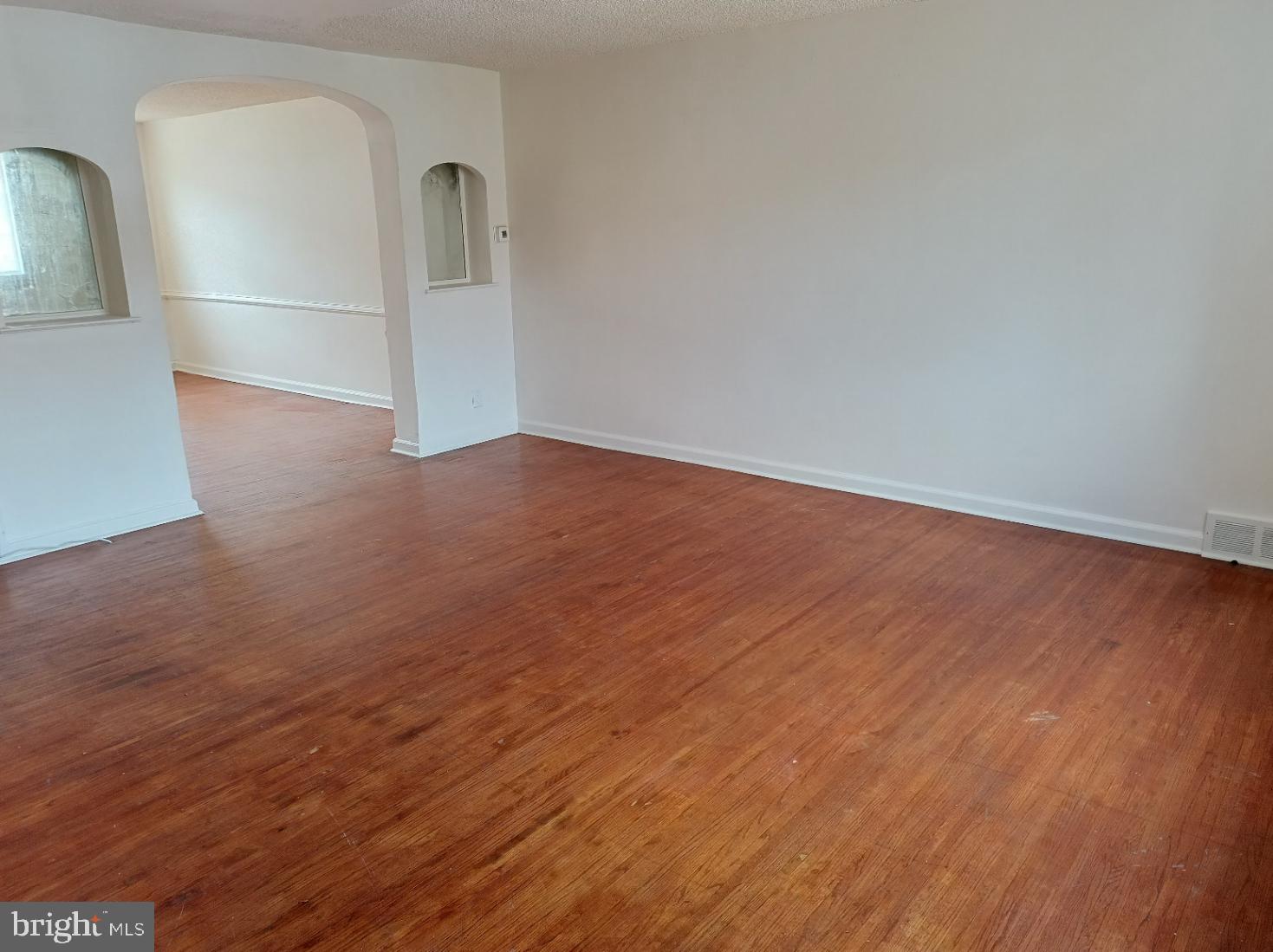6323 Langdon Street Philadelphia, PA 19111 - Photo 3 of 17 Gallery Image 3