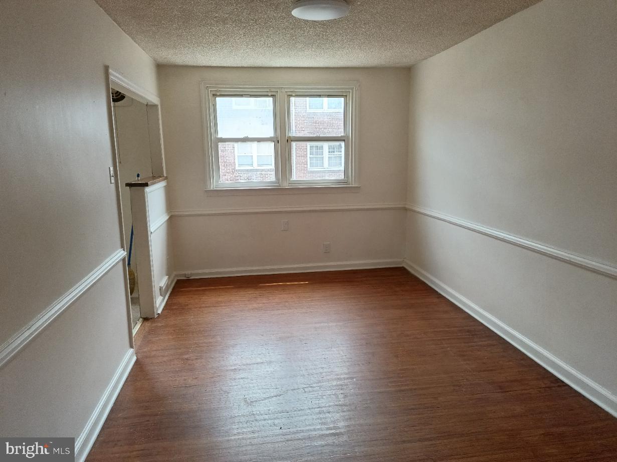 6323 Langdon Street Philadelphia, PA 19111 - Photo 4 of 17 Gallery Image 4