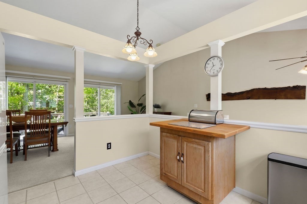 196 Raymond Road Plymouth, MA 02360 - Photo 9 of 42