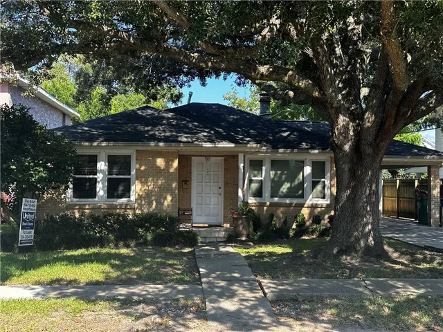 $2,000 | 541 Labarre Drive, Metairie, LA 70001