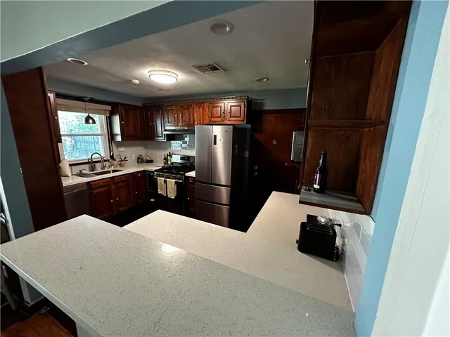 $2,000 | 541 Labarre Drive, Metairie, LA 70001