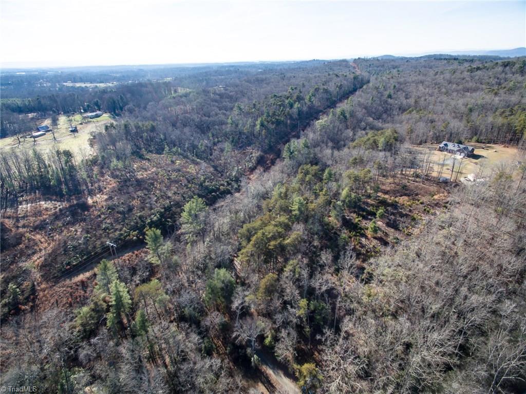 2 Grassy Fork Road Elkin, NC 28621 - Photo 9 of 10 Gallery Image 9