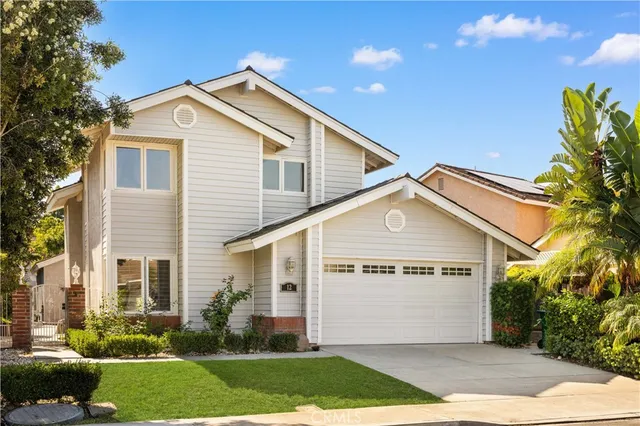 $2,398,000 | 12 Oakdale, Irvine, CA 92604