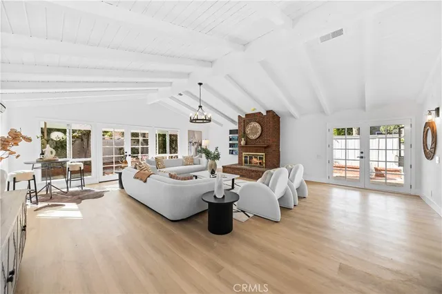 $2,398,000 | 12 Oakdale, Irvine, CA 92604