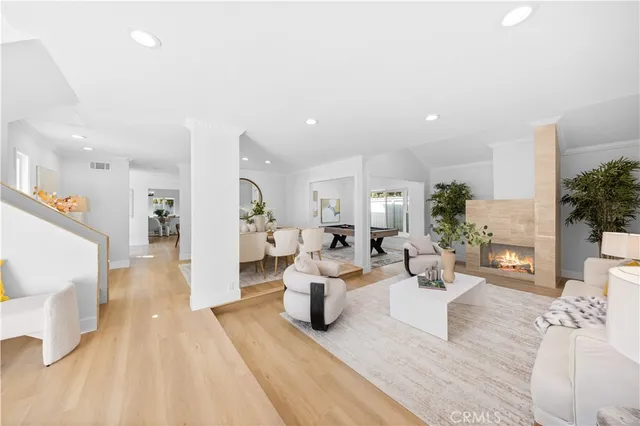 $2,398,000 | 12 Oakdale, Irvine, CA 92604