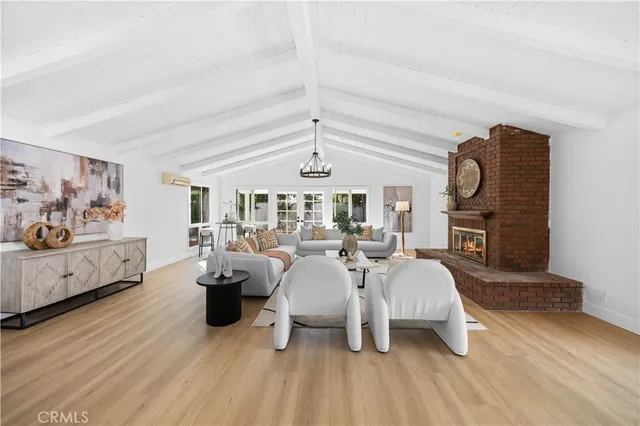 $2,398,000 | 12 Oakdale, Irvine, CA 92604