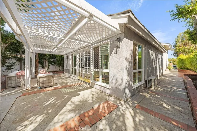 $2,398,000 | 12 Oakdale, Irvine, CA 92604