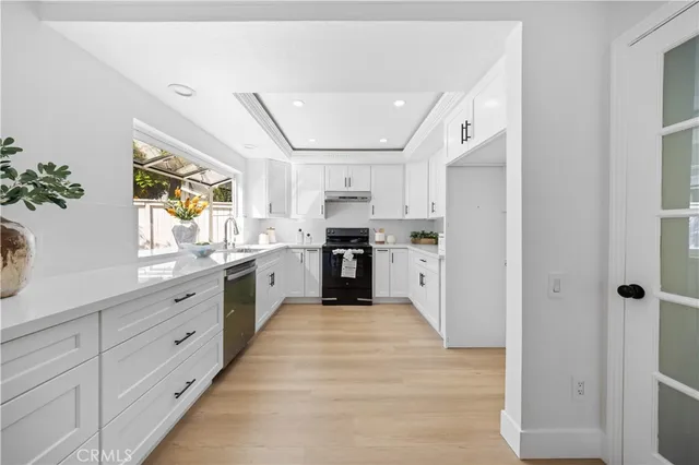 $2,398,000 | 12 Oakdale, Irvine, CA 92604