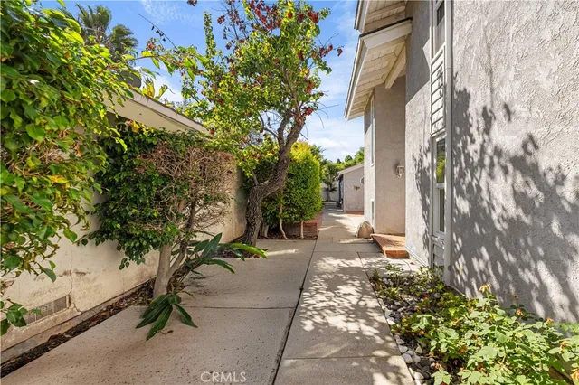 $2,398,000 | 12 Oakdale, Irvine, CA 92604