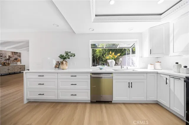 $2,398,000 | 12 Oakdale, Irvine, CA 92604