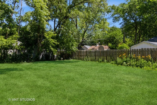 113 Pheasant Trail Lake In The Hills, IL 60156 - Photo 22 of 22