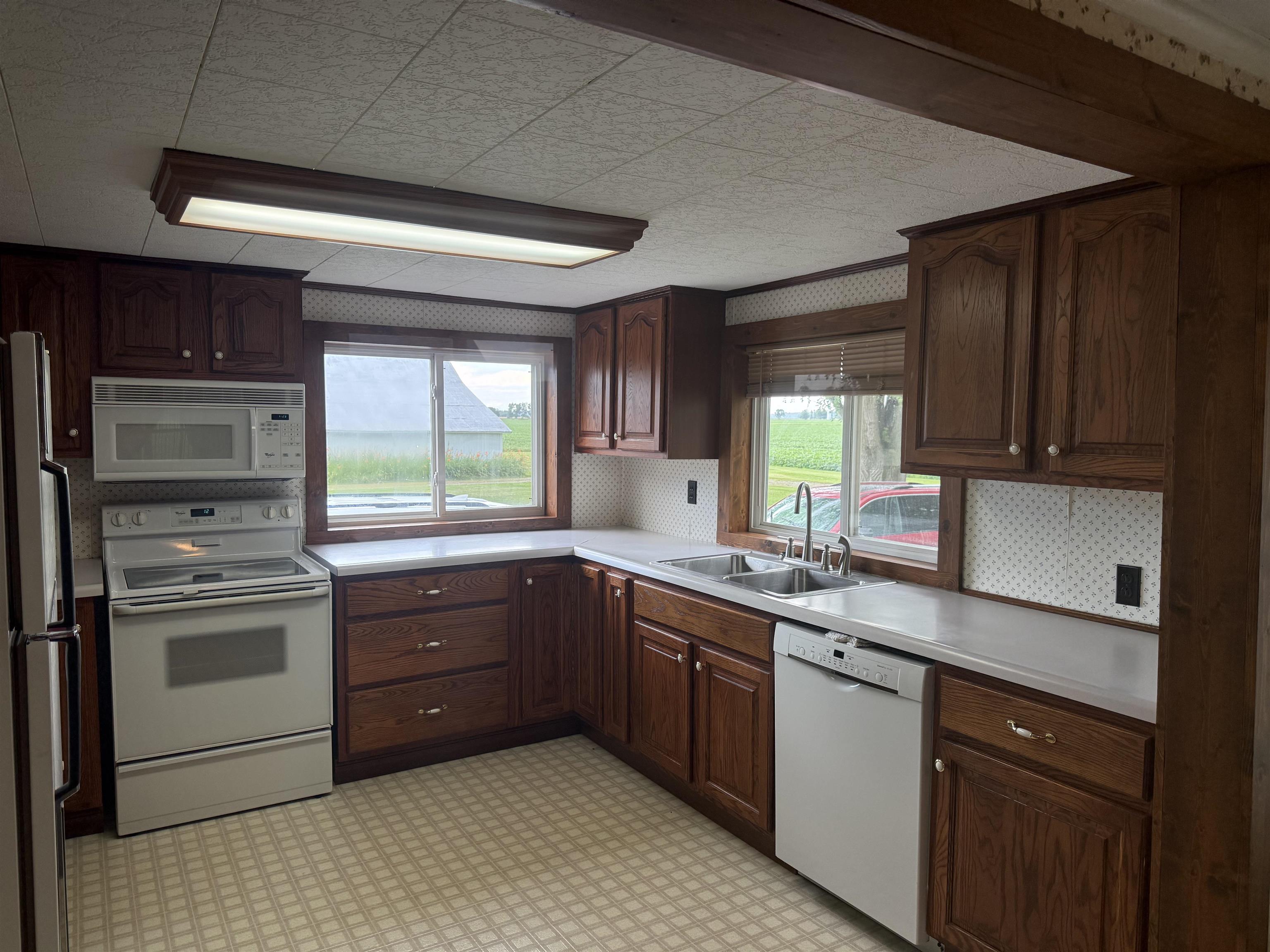 5877 East Adams Road Breckenridge, MI 48615 - Photo 17 of 48