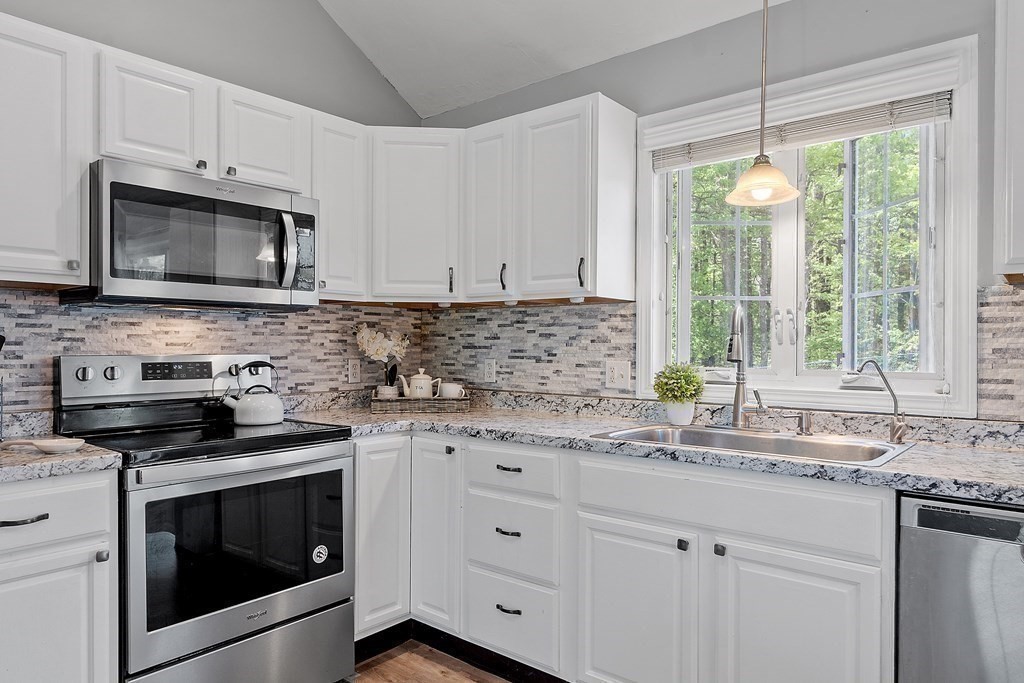 55 A Mason Road Dudley, MA 01571 - Photo 4 of 32