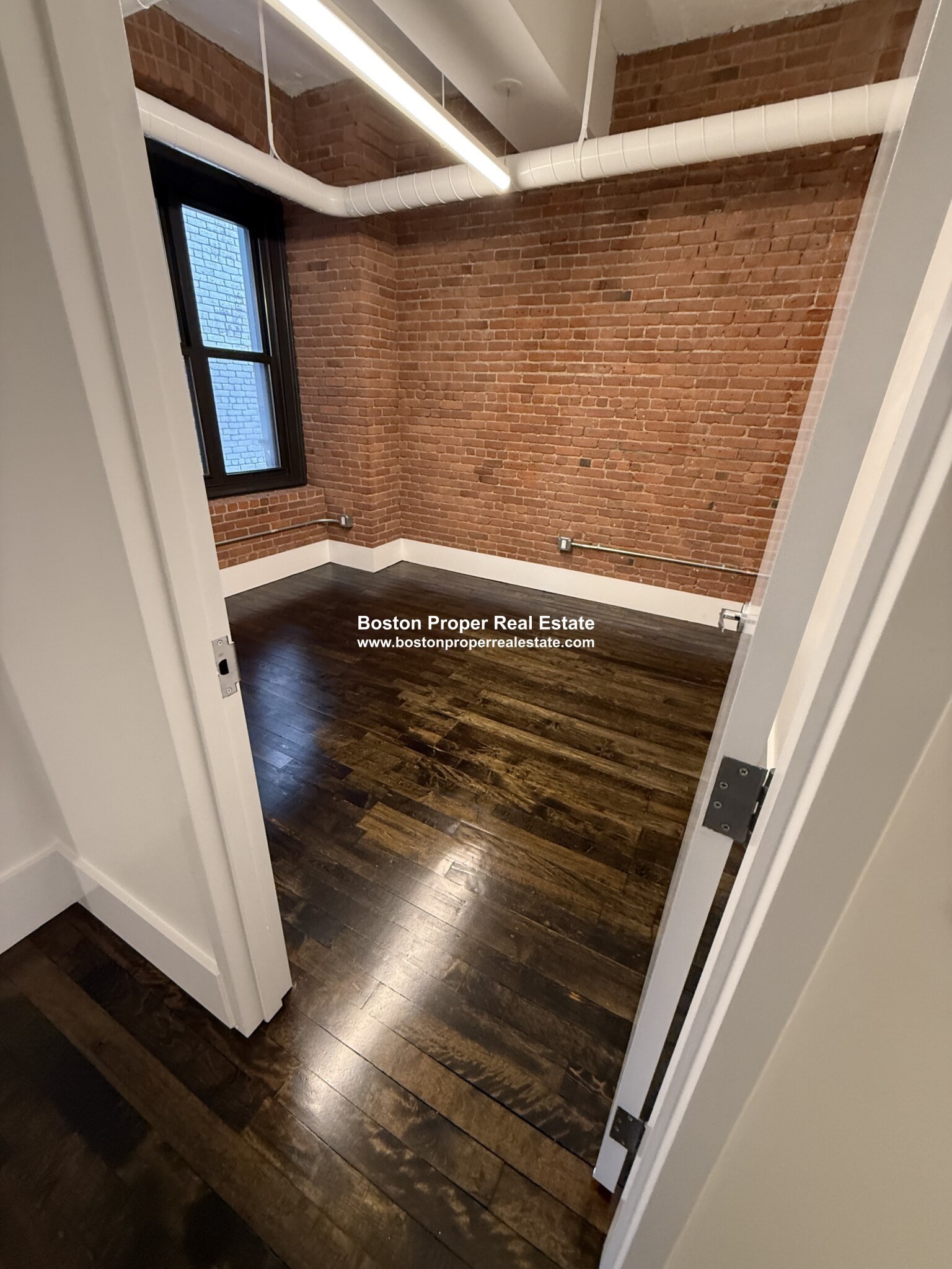 190 High Street, Unit 6 Boston, MA 02110 - Photo 17 of 32 Gallery Image 17