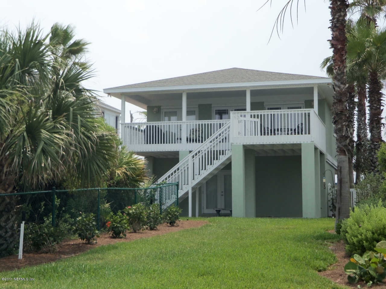 5784 Rudolph Avenue St. Augustine, FL 32080 - Photo 5 of 12 Back of Home With Extra Lot