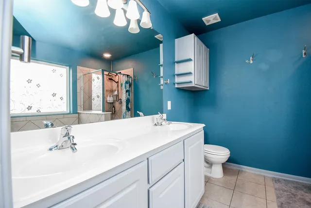 $304,000 | 1805 Foxglove Drive, La Porte, TX 77571