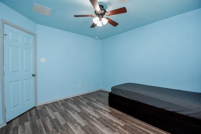 $304,000 | 1805 Foxglove Drive, La Porte, TX 77571