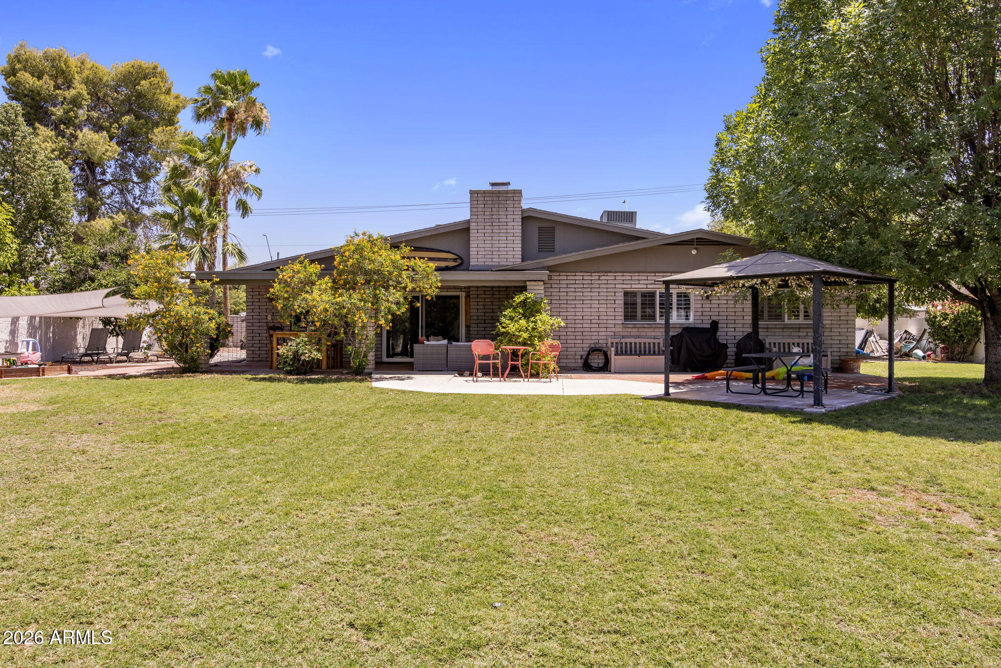 52 West Thunderbird Road Phoenix, AZ 85023 - Photo 2 of 38