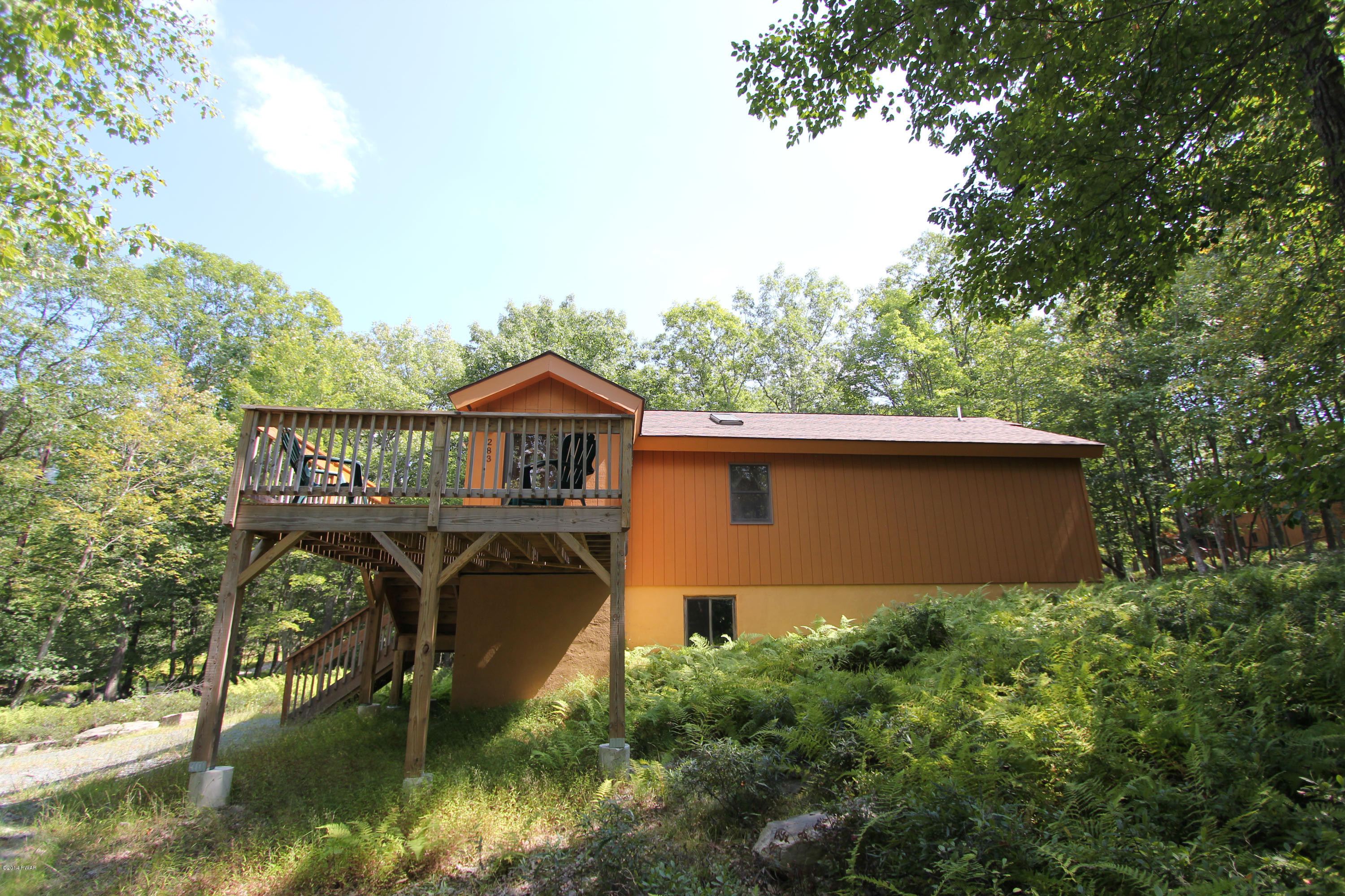 283 West Lakeview Road Lackawaxen, PA 18435 - Photo 3 of 22
