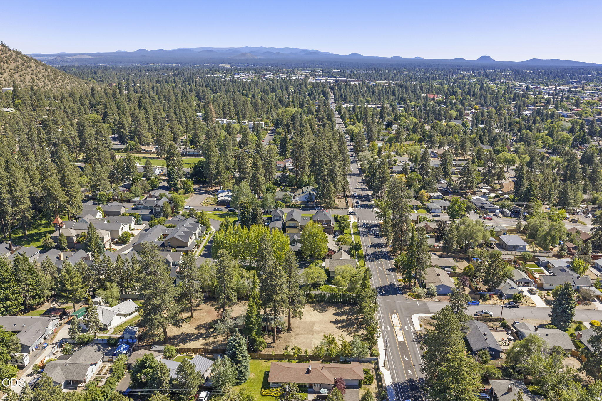 1920 Northeast 8th Street Bend, OR 97701 - Photo 20 of 29