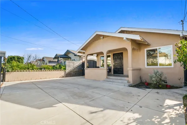 $749,900 | 9424 Los Angeles Street, Bellflower, CA 90706