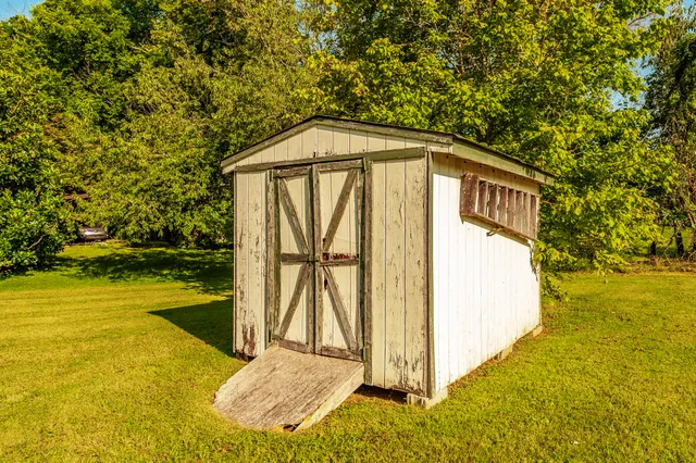 $314,900 | 748 East College Street, Greenbrier, TN 37073