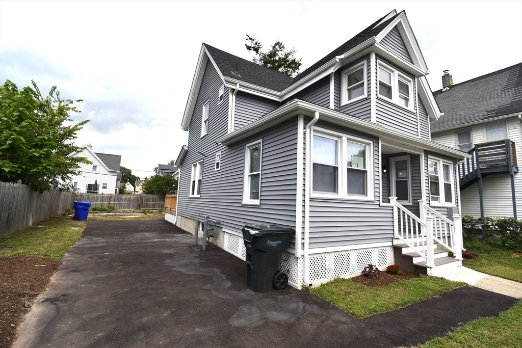 34 Collins Street Springfield, MA 01109 - Photo 1 of 35