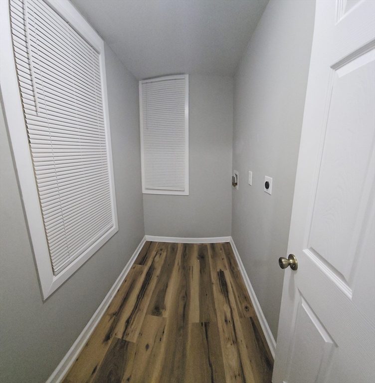 34 Collins Street Springfield, MA 01109 - Photo 20 of 35