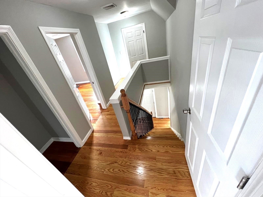 34 Collins Street Springfield, MA 01109 - Photo 23 of 35