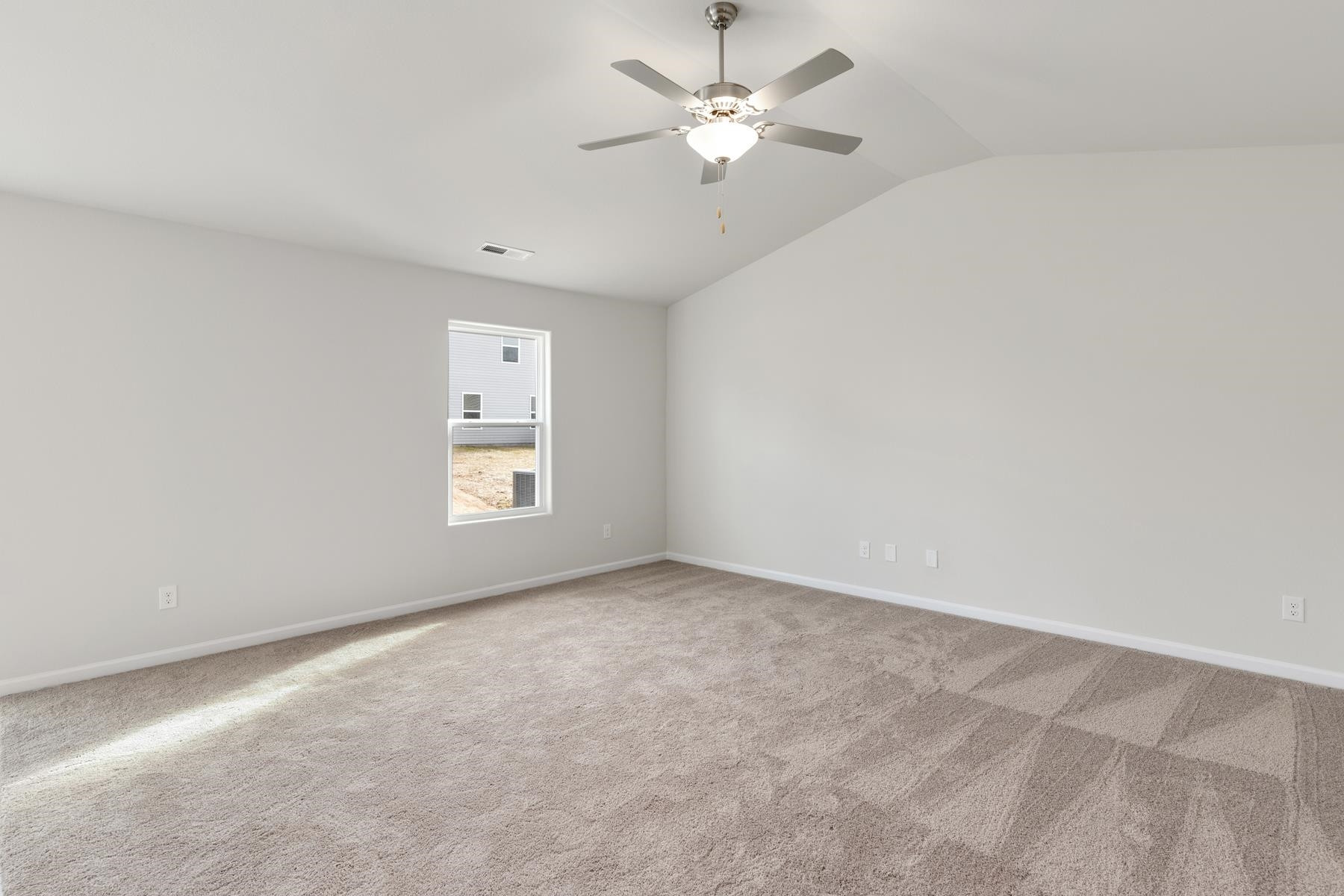 571 Crow Field Street Roxboro, NC 27574 - Photo 3 of 7 Photo 3