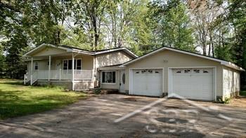 1037 West Isabella Road Midland, MI 48640 - Photo 1 of 6 31320266.JPG
