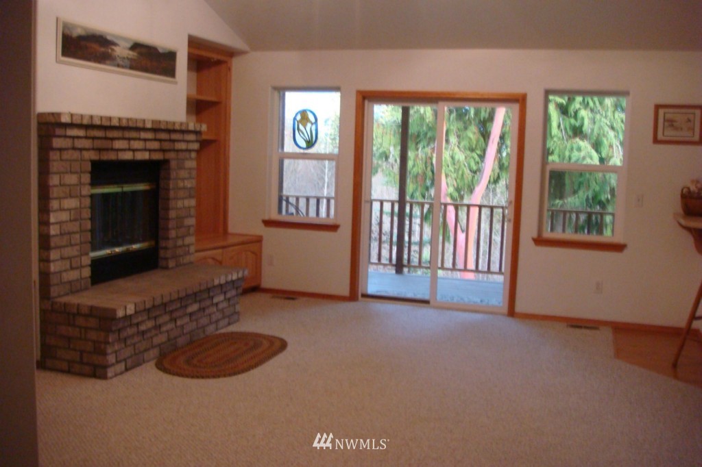 81 Erving Jacobs Road Port Angeles, WA 98362 - Photo 3 of 15 Gallery Image 3