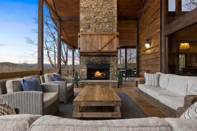 $1,895,000 | 355 West Shalom Court, Blue Ridge, GA 30513