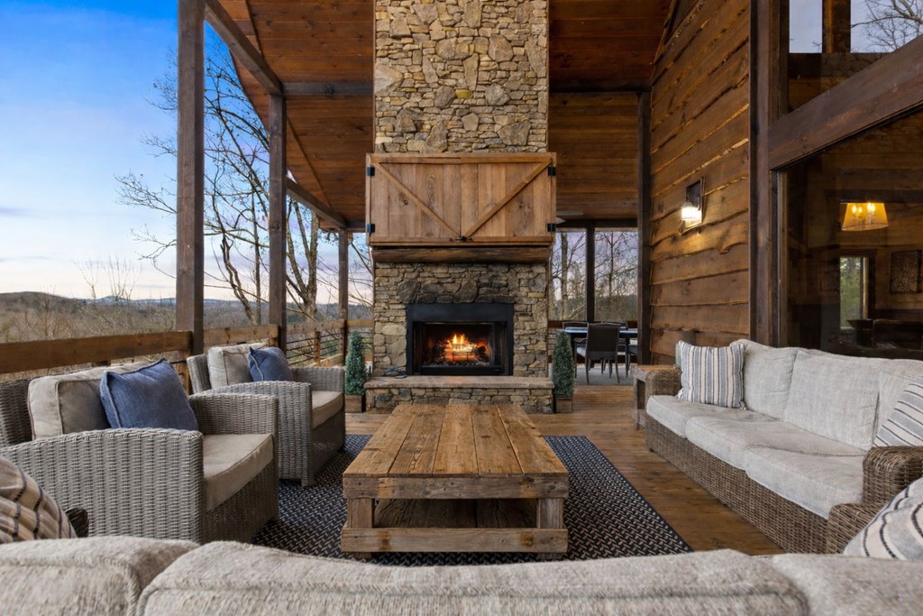 355 West Shalom Court Blue Ridge, GA 30513 - Photo 12 of 44