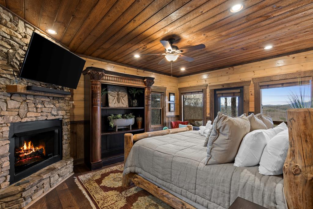 355 West Shalom Court Blue Ridge, GA 30513 - Photo 14 of 44