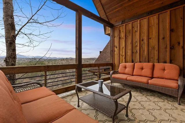 $1,895,000 | 355 West Shalom Court, Blue Ridge, GA 30513