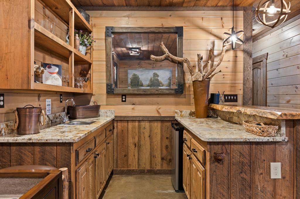 355 West Shalom Court Blue Ridge, GA 30513 - Photo 29 of 44