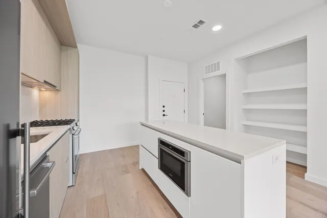 $475,000 | 2209 South 1st Street, Unit 225, Austin, TX 78704