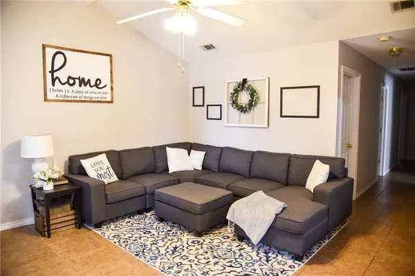 $1,650 | 3815 Oldenburg Lane, College Station, TX 77845