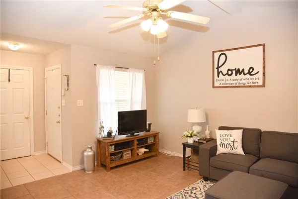 $1,650 | 3815 Oldenburg Lane, College Station, TX 77845